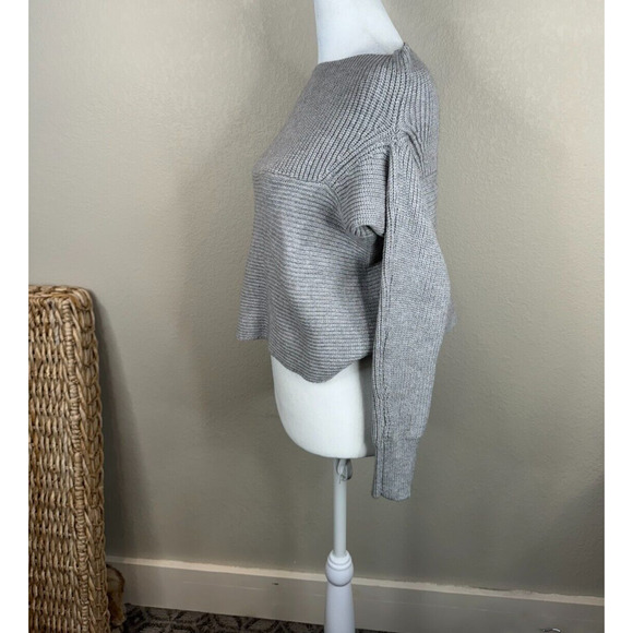 Superdown Cropped Sweater Size Small Heather Gray Boat Neck Ribbed Knit Pullover - Picture 4 of 14